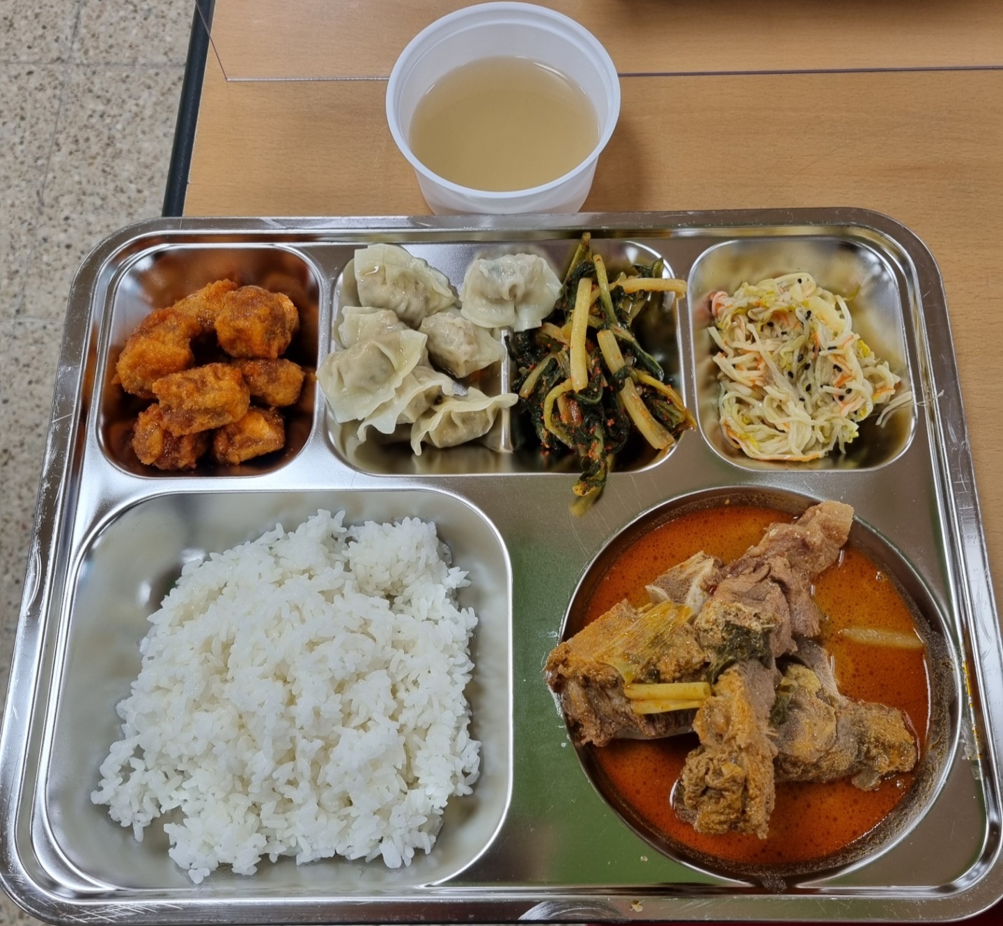 ���Ļ���